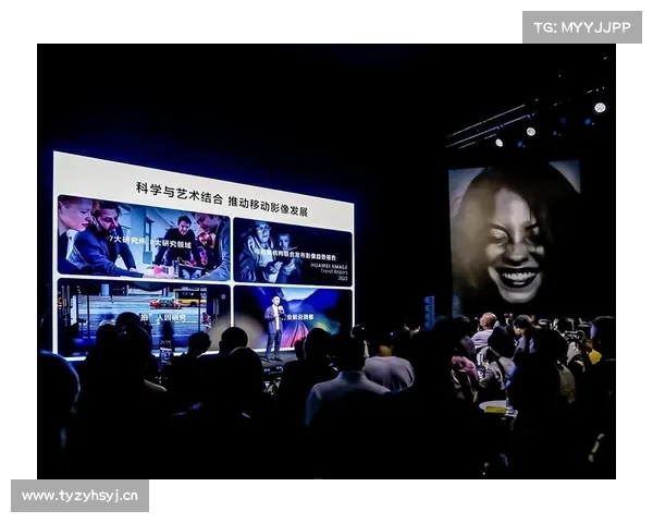 世界影像博览会举行 企业高管现身介绍新款相机 世界影像博览会举行 企业高管现身介绍新款相机